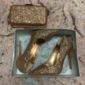 NWOT ROSE GOLD HEELS + CLUTCH 😍